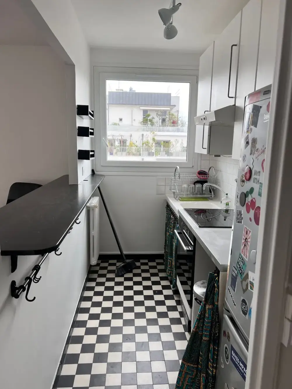 Renovation en peinture d'un studio et remplacement des fenêtres 75010 PARIS